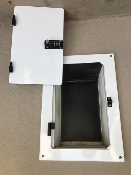 Watchdog Security Pet Door Locking Cover
