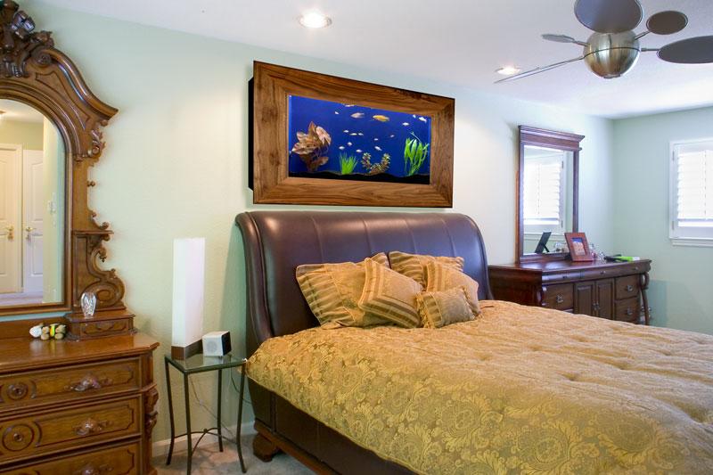 Piquarium Wall Mounted Aquarium